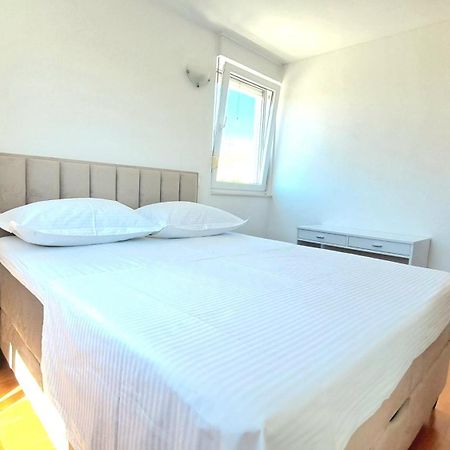 Cozy Apartment With Free Private Parking Split Dış mekan fotoğraf