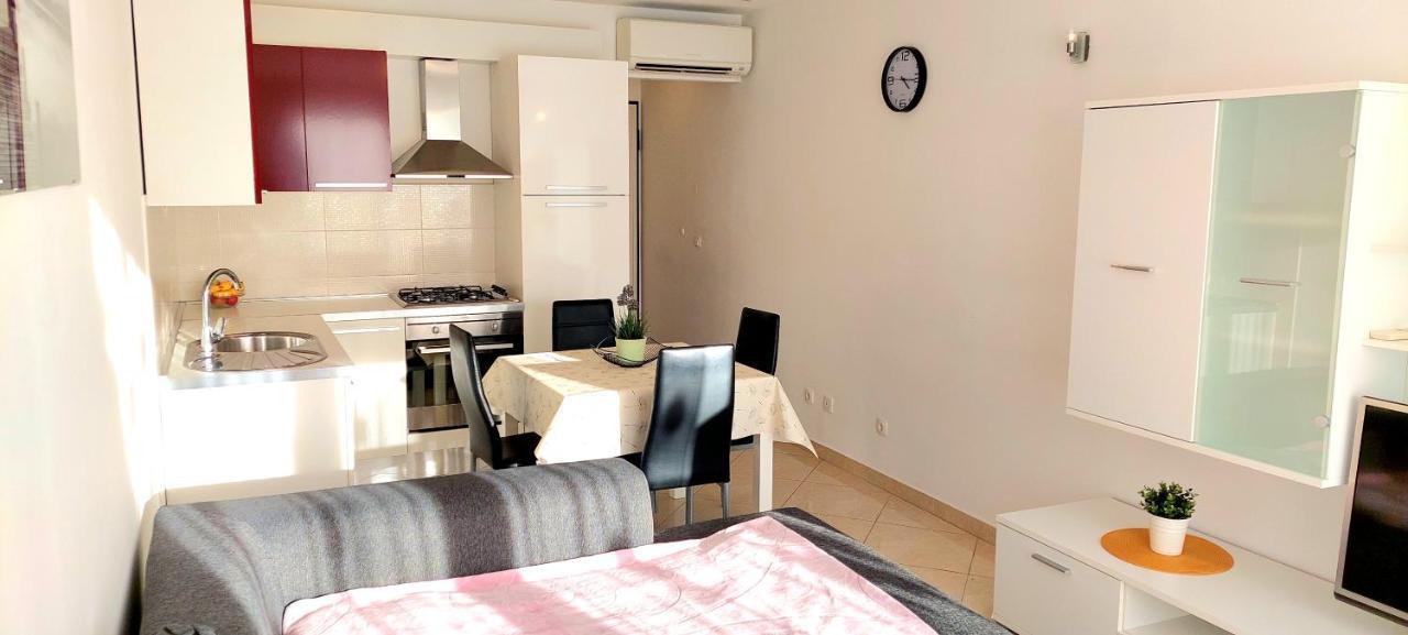 Cozy Apartment With Free Private Parking Split Dış mekan fotoğraf